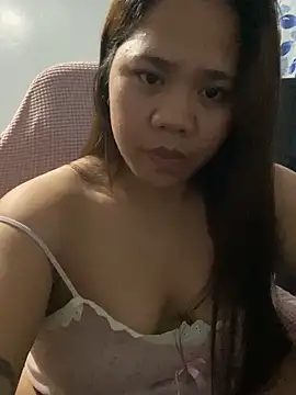 _UrSingleMamiBella_'s Live XXX Chat