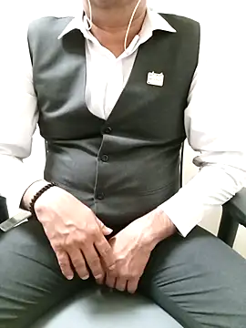 SADDLECOCK Live XXX Chat
