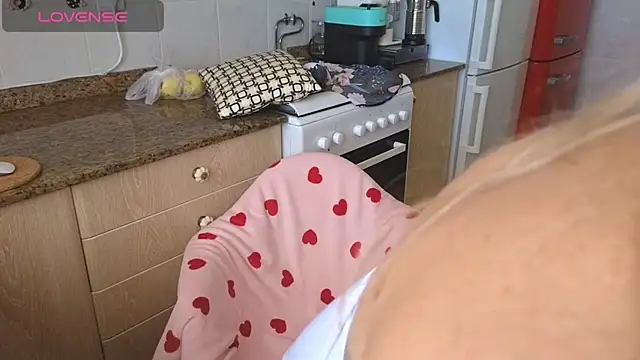 Lunamix's Webcam Show