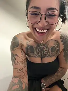 Rae_Lil_White Webcam-Show