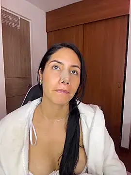 ArianaReynoldss Live XXX-chat