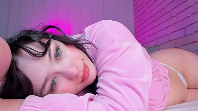 NatalForsyのライブXXXチャット