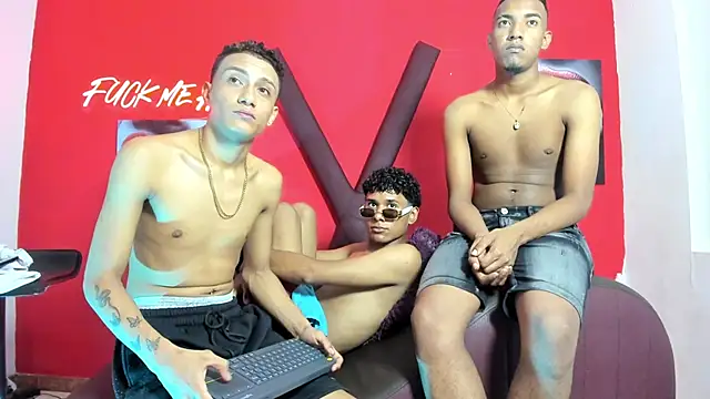 Chatroom XXX en direct de BLACK_BOYS1