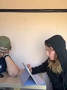 ancouple90s' Webcam Show