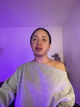 Pumi_akiko Pertunjukan Webcam