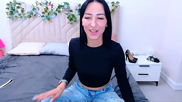 Chat XXX en directo de BURNING-BRUNETKA