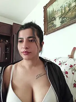 دردشة SEXYDOLCE الجنسية المباشرة