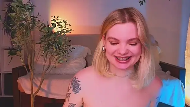 Hottie_Jane: онлайн-секс-чат