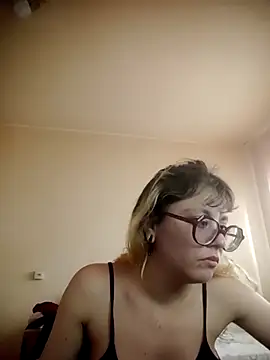 BlondieTami webcam show