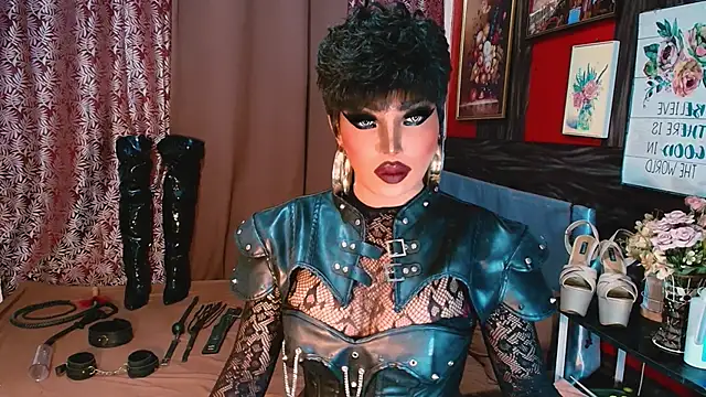 demonfuta élő XXX-chatje