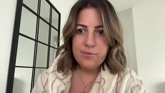 MsBelleWarick – Naživo XXX chat