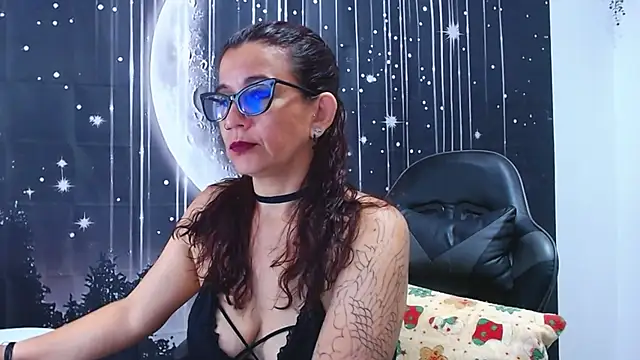 Hikaryfire's Live XXX Chat