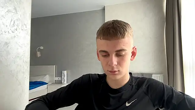 SoloFury live XXX chat