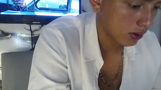 Hiroshi_Shen Live XXX Chat