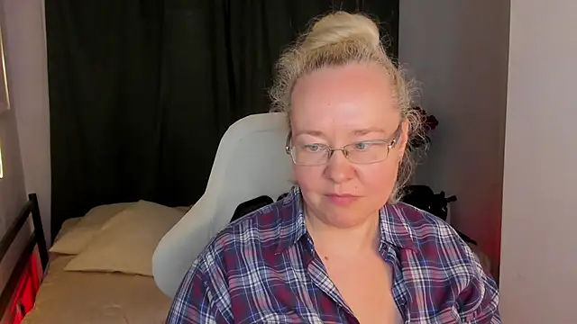 ViolaSmithh webcam show
