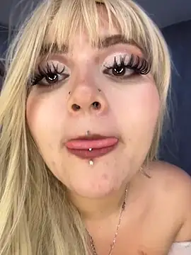 Онлайн чат XXX lya_nekko_