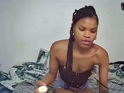 TatianaXx2 网络视讯表演