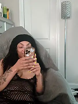 Webkamerová show butterflybootyy