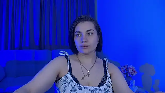 AdrianaToress: онлайн-секс-чат
