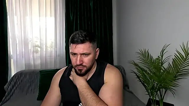 Gold_Alpha_Boy Adlı Modelin Canlı XXX Sohbeti