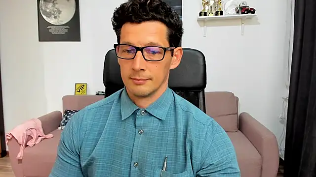 BrutusK08 webkamerás műsora