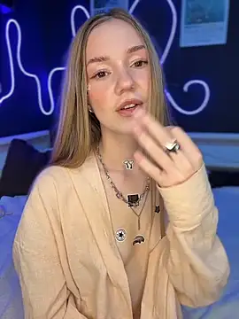 MilaMoone Chat XXX in diretta