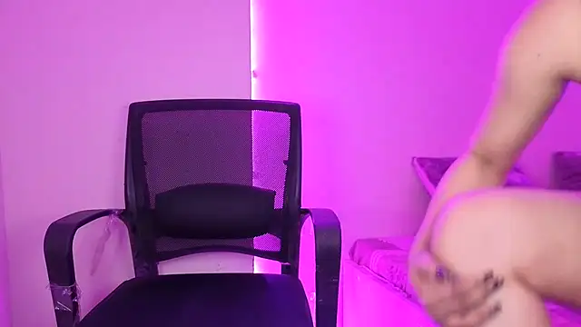 Chatroom XXX en direct de BABY_RANI_