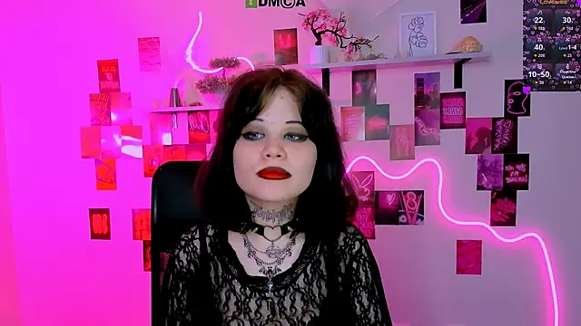 nikki_kiss_ élő XXX-chatje