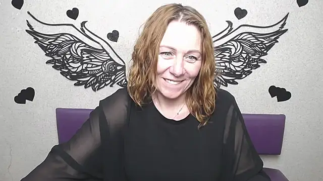 Chat +18 de TaylorF0x ao vivo