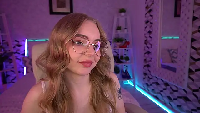 Chatroom XXX en direct de EmilySunshineS