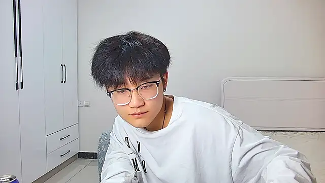 KK-cuteboy Live XXX-Chat