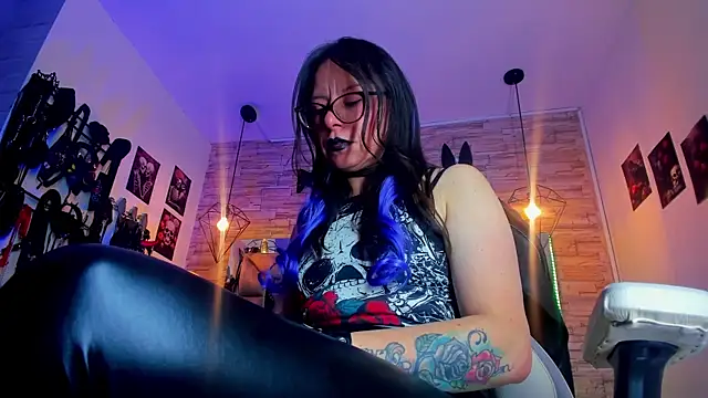 Chat XXX en directo de Evangelinejoness_