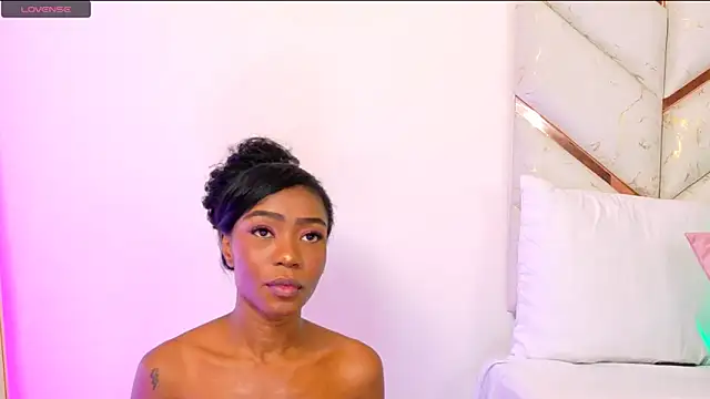 AlanaDoll's Live XXX Chat