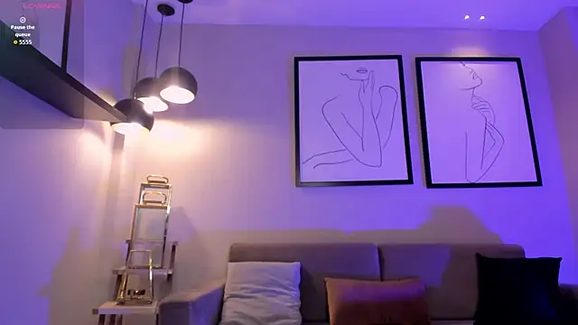 MorganHicks Adlı Modelin Canlı XXX Sohbeti