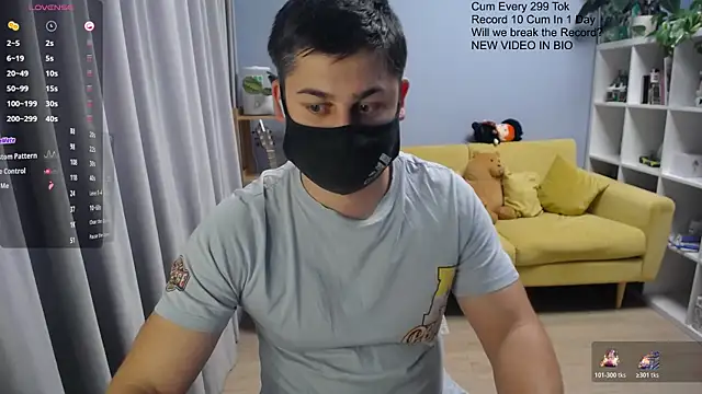 Tomguys Live XXX Chat