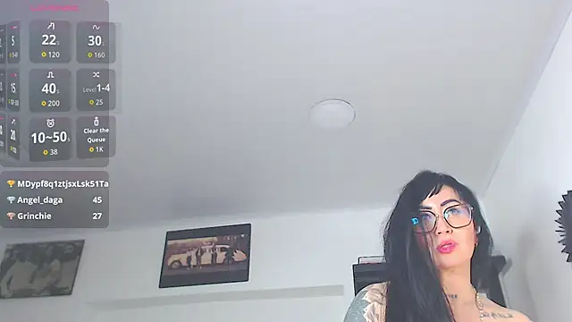 Онлайн чат XXX Vicky_hotmilf