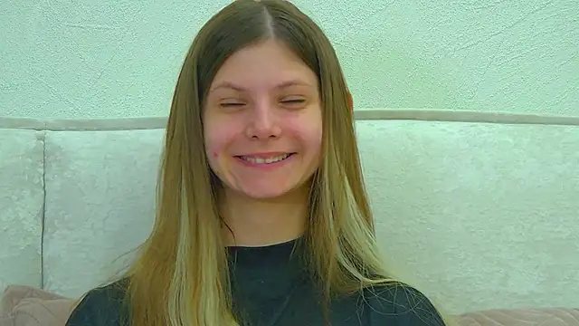 AudreyBarlov Adlı Modelin Canlı XXX Sohbeti