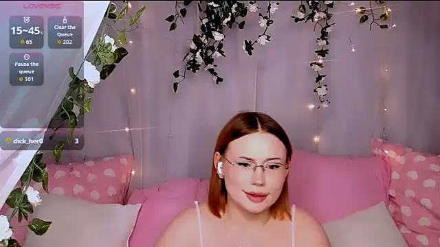 Chat XXX en directo de Tina_Walker