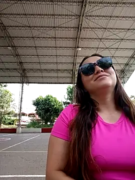 SabrinaVantress' Live XXX Chat