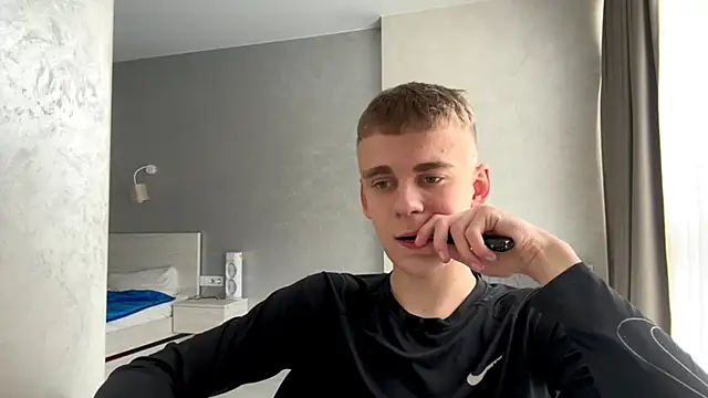 SoloFury Live XXX Chat
