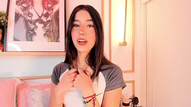 Chat XXX en directo de Nanami_