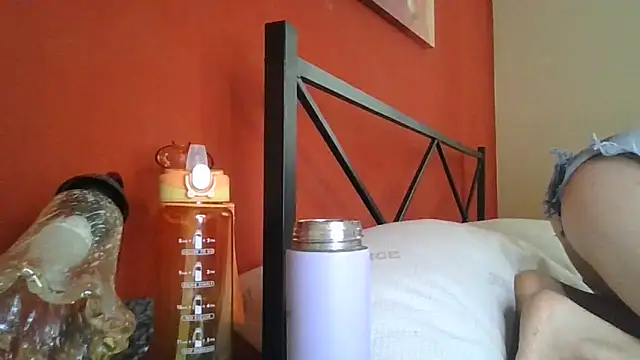 Pertunjukan Kamera Web Emilyvuxa