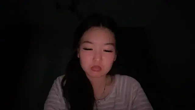 Živý XXX chat EmmaLeexth