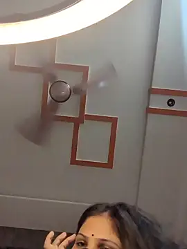 Cute_shikaa's Live XXX Chat
