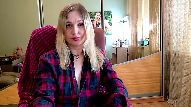 Hotty_Evochka: онлайн-секс-чат