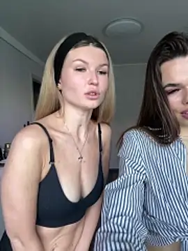 AngelMiaM Webcam show