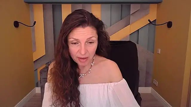 Chatroom XXX en direct de EllaLong