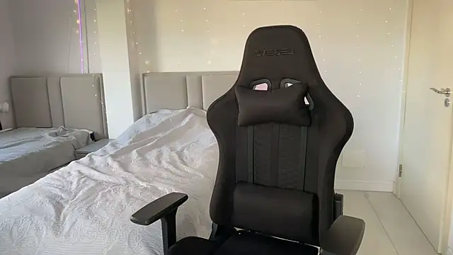 PrincesSsLilu's Webcam Show