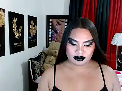 Show de TSbrianaHugeCock na webcam