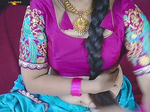 traditional_Jaanvi's Live XXX Chat